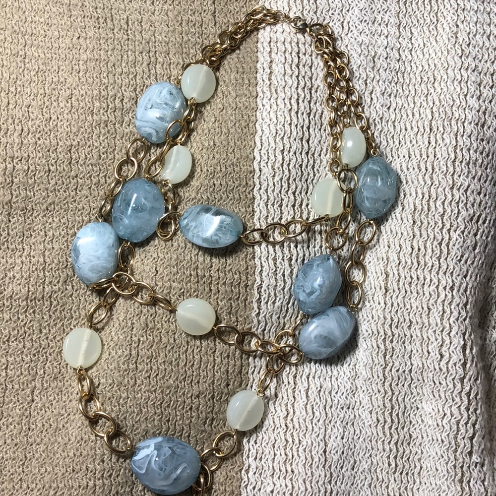 Chunky faux quartz like necklace